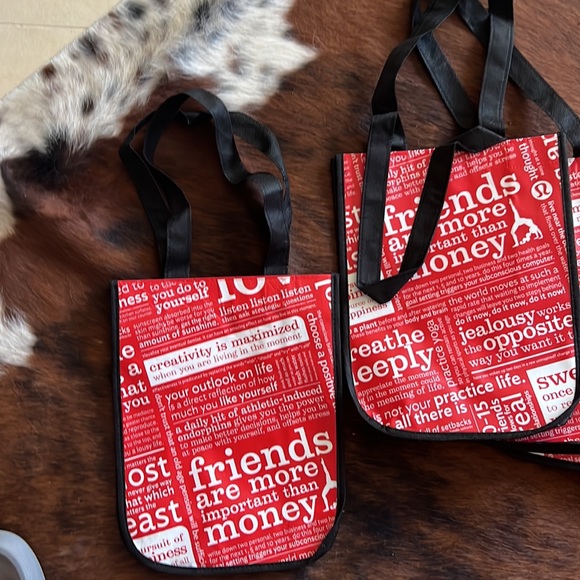 10 Lululemon reusable shopping bags - small size - Picture 2 of 2